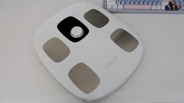 评测:3频8电极+12项数据+97%准确率有点全面PG麻将胡了免费试玩模拟器InBody体脂秤H30(图3) 评测:3频8电极+12项数据+97%准确率有点全面PG麻将胡了免费试玩模拟器InBody体脂秤H30(图3)