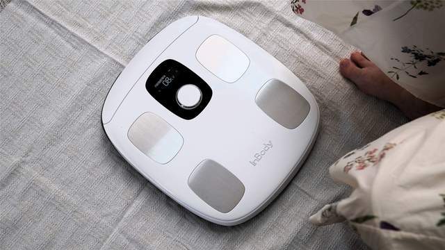 评测:3频8电极+12项数据+97%准确率有点全面PG麻将胡了免费试玩模拟器InBody体脂秤H30(图6) 评测:3频8电极+12项数据+97%准确率有点全面PG麻将胡了免费试玩模拟器InBody体脂秤H30(图6)